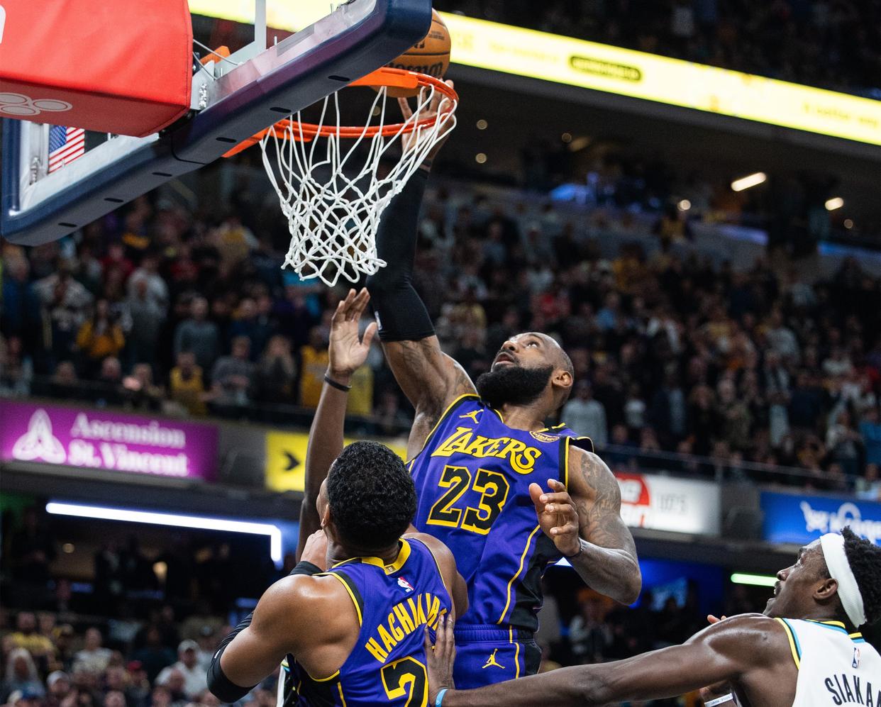 雷速网球直播-哈登迎难而上拉文出伤搏出线勇士期待东契奇复出