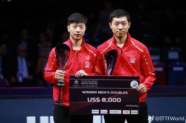 英格兰队横扫日本队，马龙带队取胜