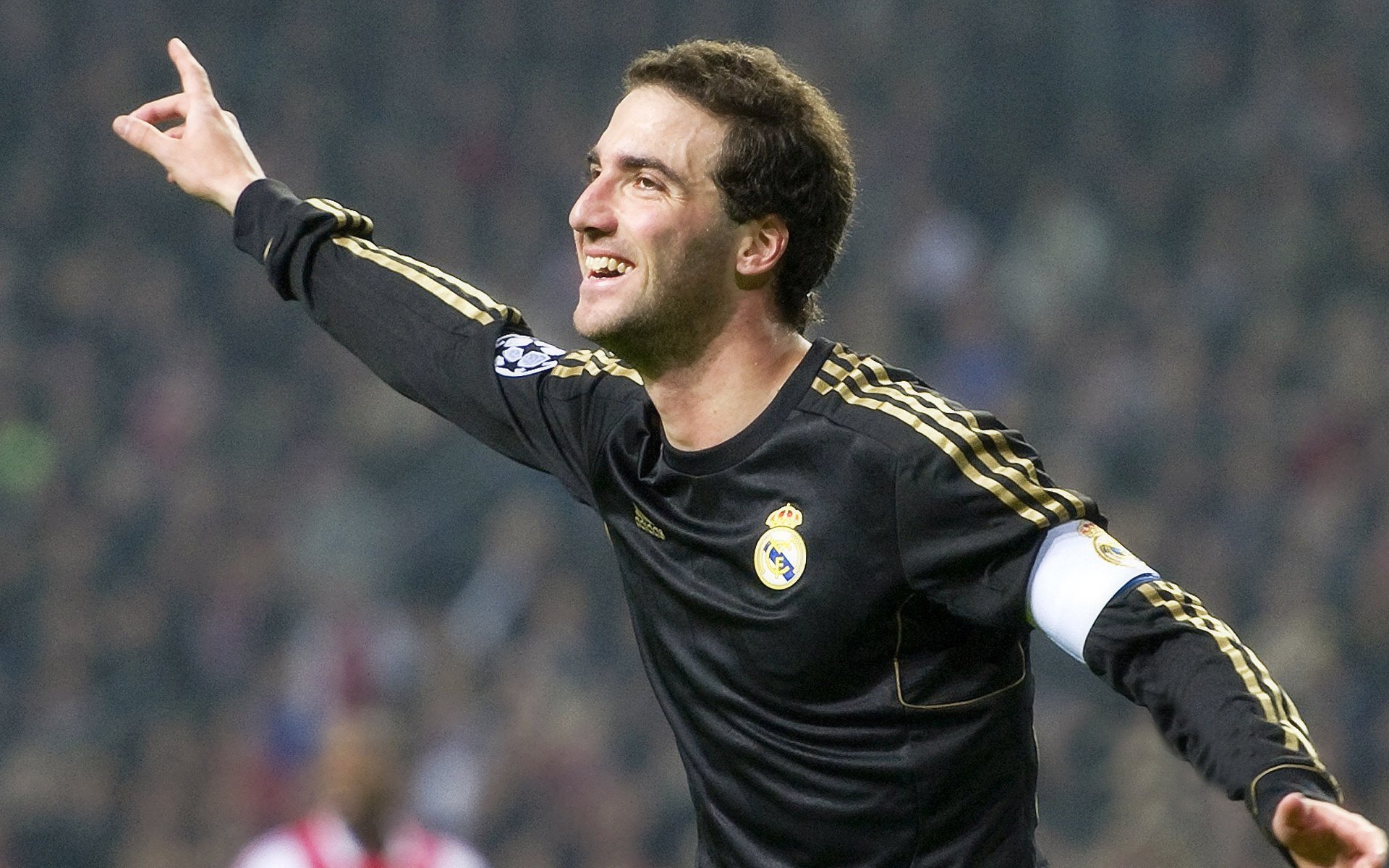 冰火交锋，当美加墨世界杯焦点战遇上掘金斩落凯尔特人